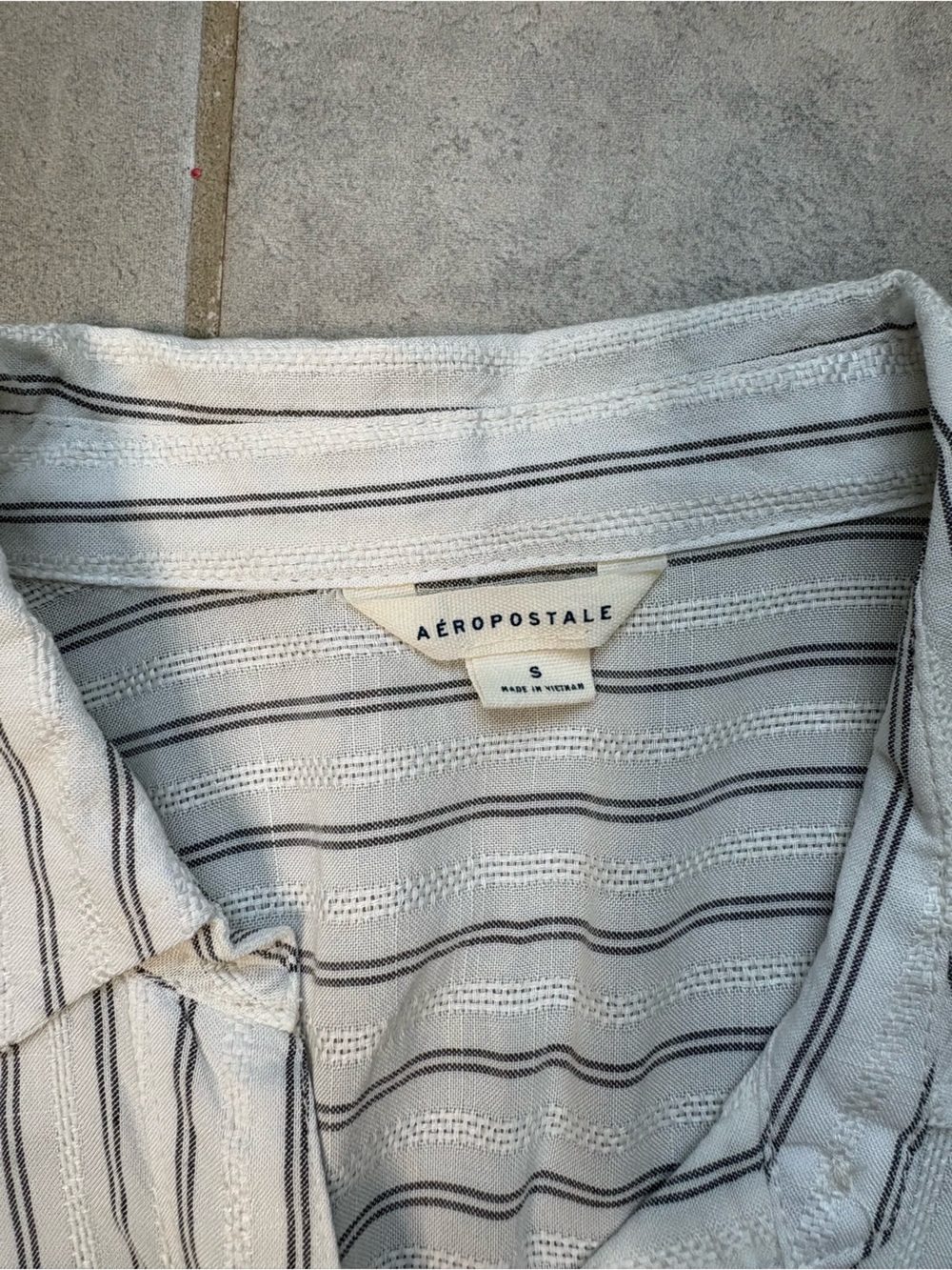 Aeropostale button down collared shirts bundle. Oversized gauze stripes casual - Picture 5 of 5